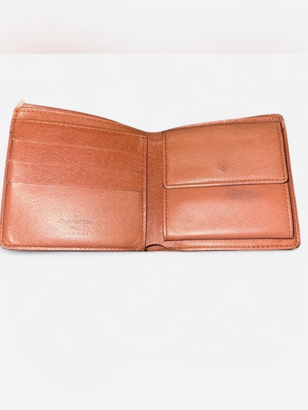 Louis Vuitton compact card